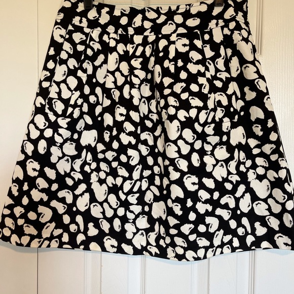 Michael Kors black and White PatternSkirt - Picture 1 of 2